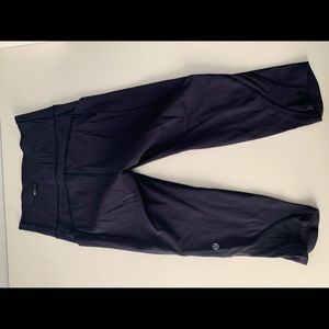 Lululemon capris
